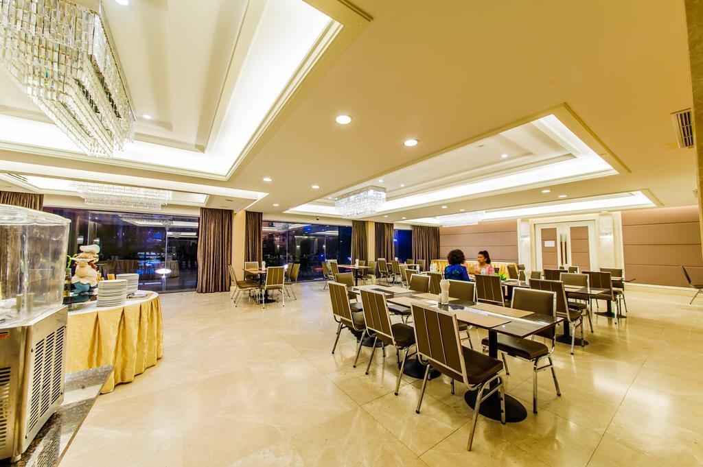 Hotel Pietra Bangkok Esterno foto