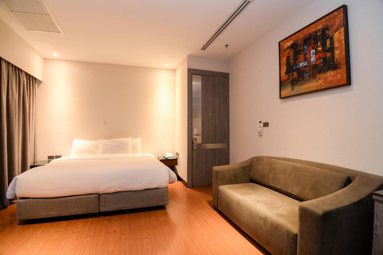 Hotel Pietra Bangkok Esterno foto